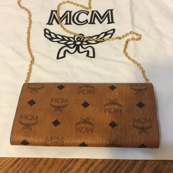 MCM Patricia Visetos Large Chain Wallet - Picture 6 of 8